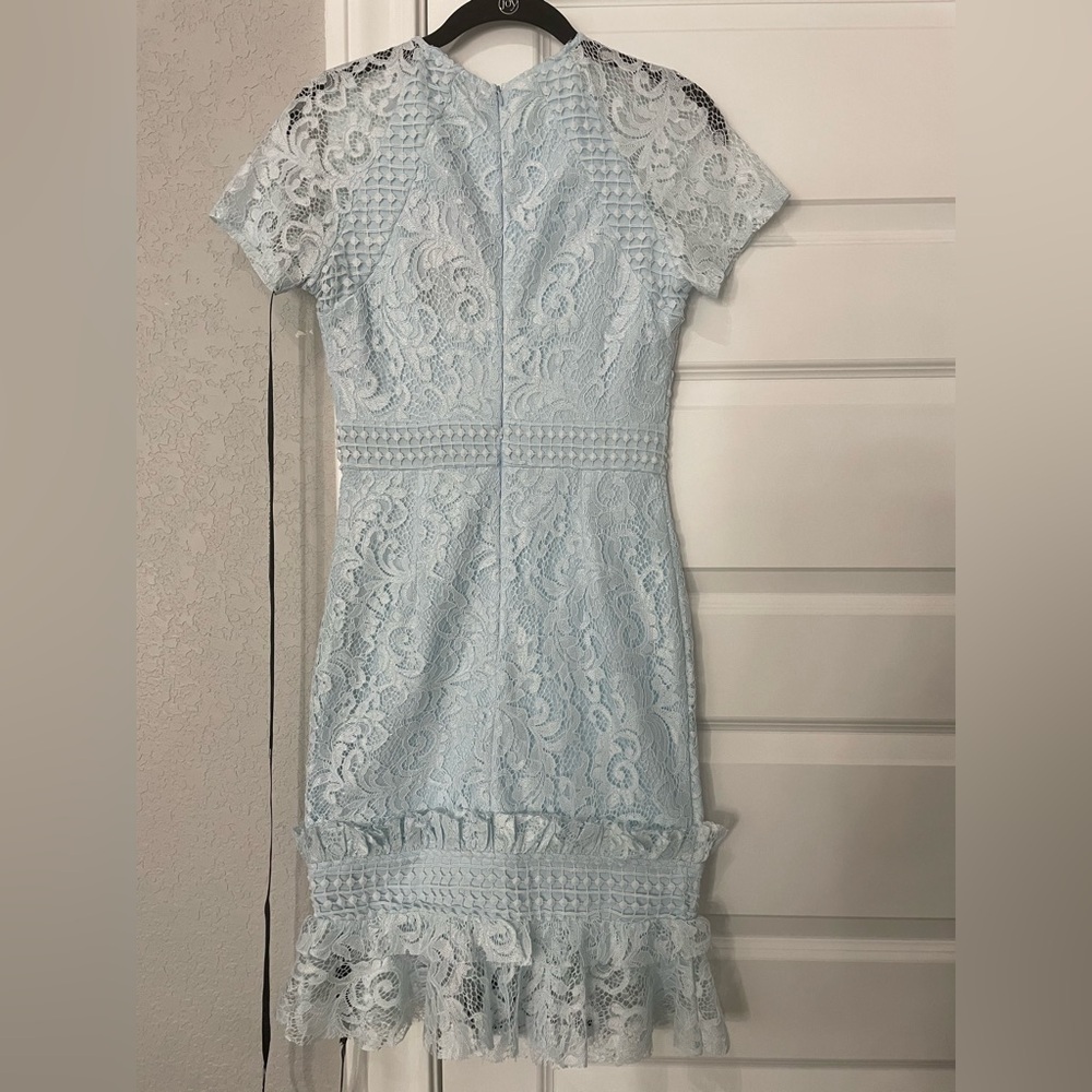 PrettyLittleThing Light Blue Lace Dress - Picture 4 of 5